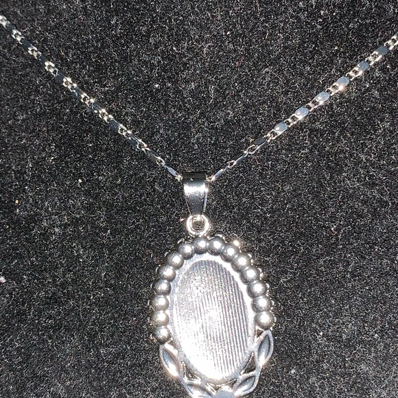 Pendant Religious Charm Necklace - Picture 2 of 3